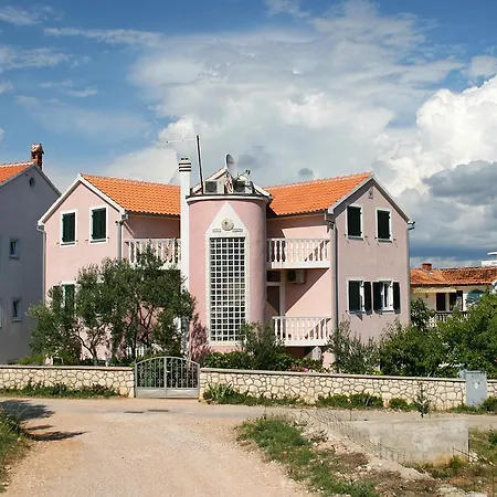Jezera 5121a Tisno